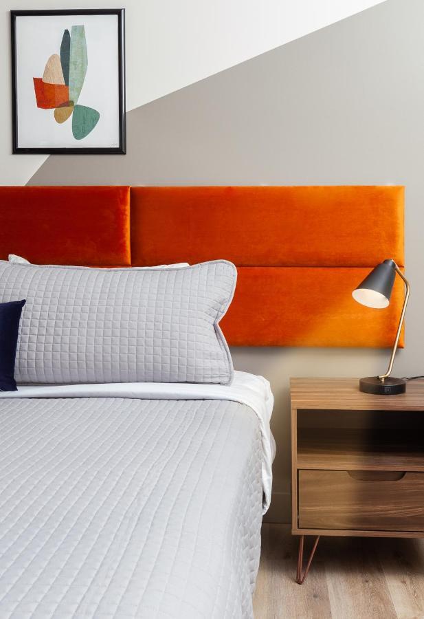 4411 Inn & Suites مدينة ميتشيغان المظهر الخارجي الصورة
