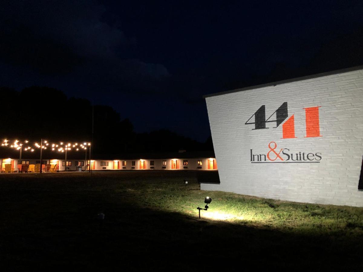 4411 Inn & Suites مدينة ميتشيغان المظهر الخارجي الصورة