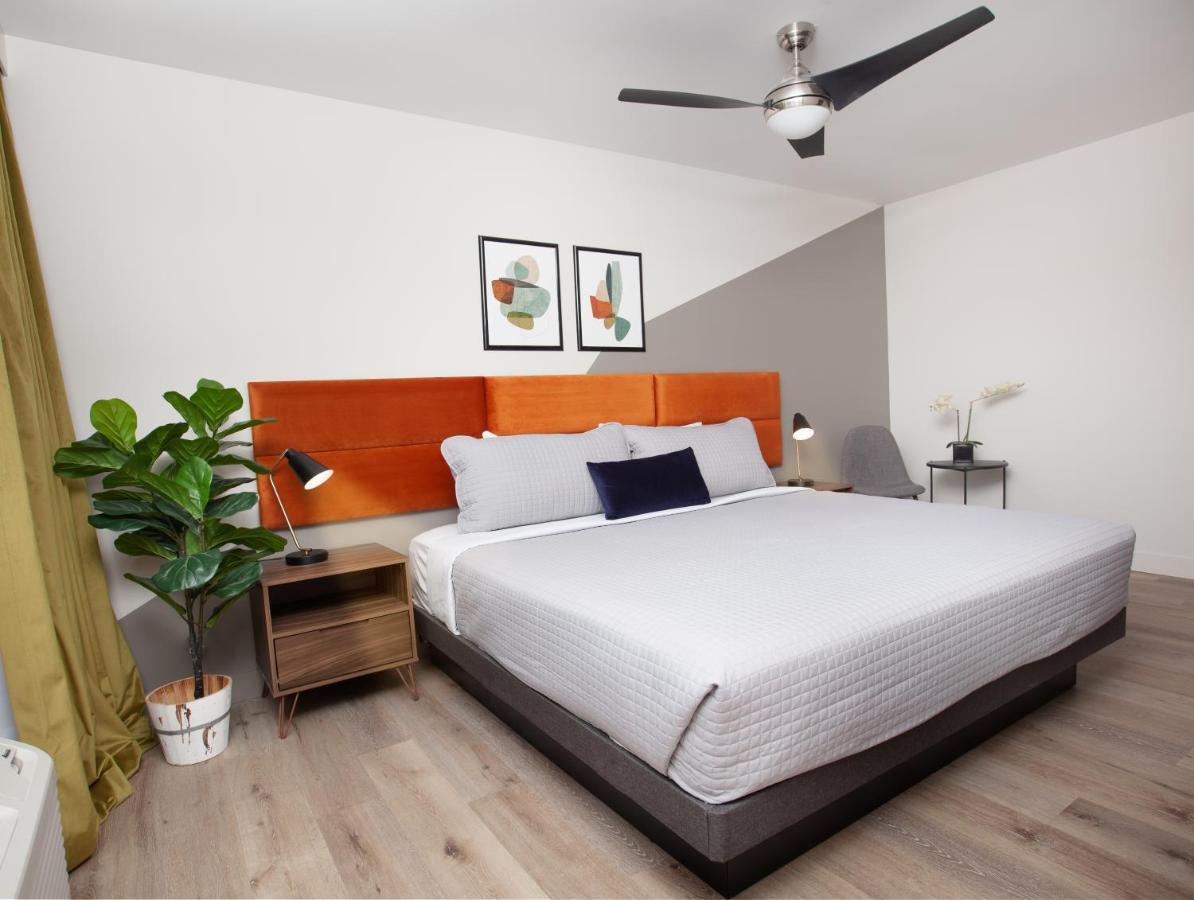 4411 Inn & Suites مدينة ميتشيغان المظهر الخارجي الصورة